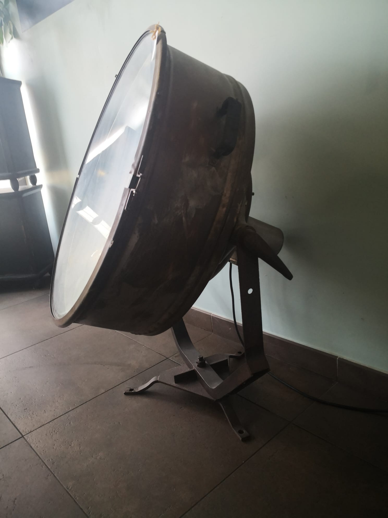 Vintage projector, football stadium, 50s, lighthouse