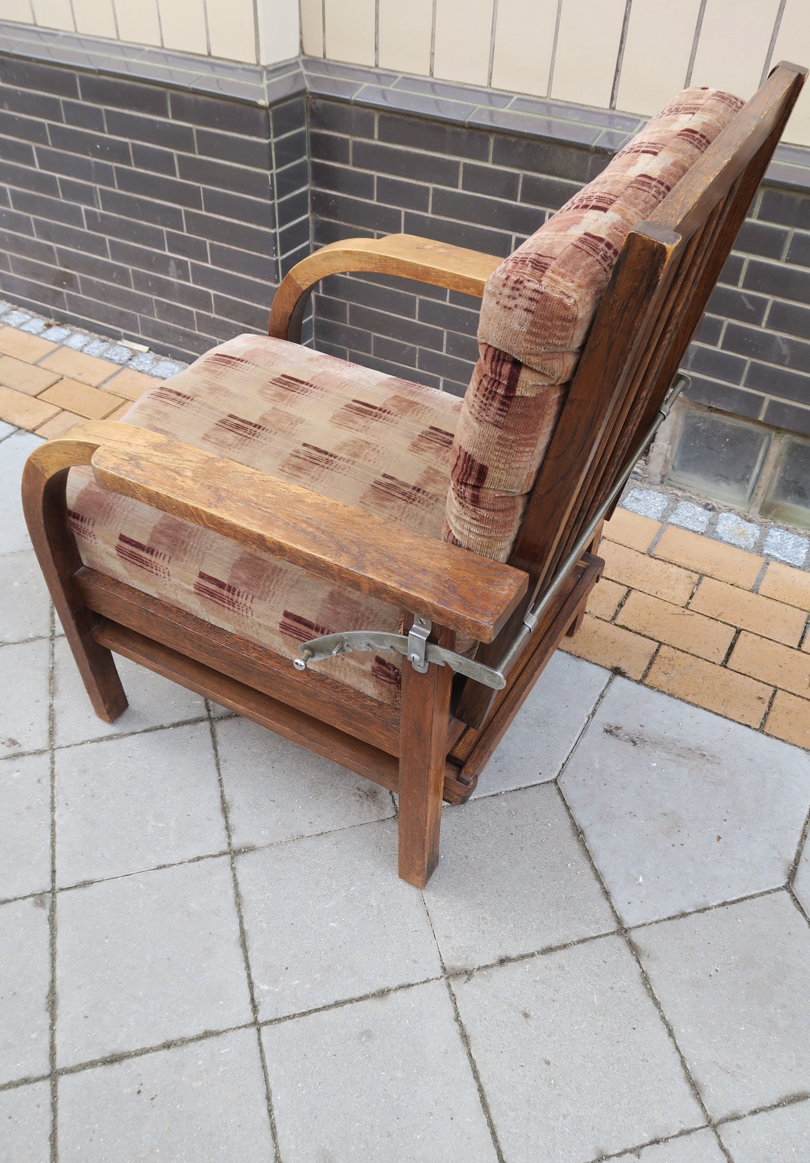 "Sitzmaschine" armchair from the 20s