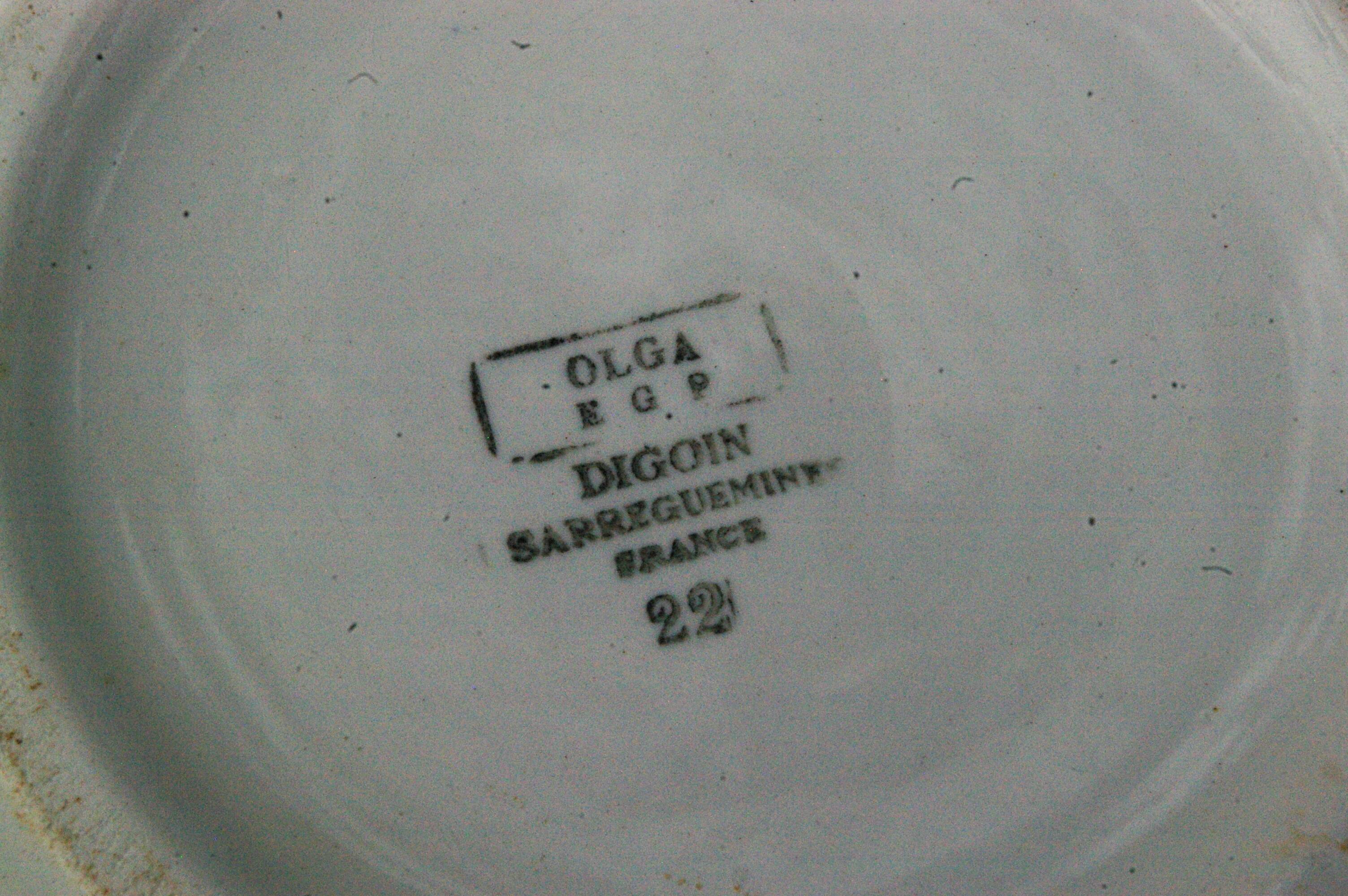Vintage salad bowl in earthenware from Digoin Sarreguemines model Olga