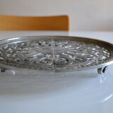 Adjustable vintage rest or trivia
