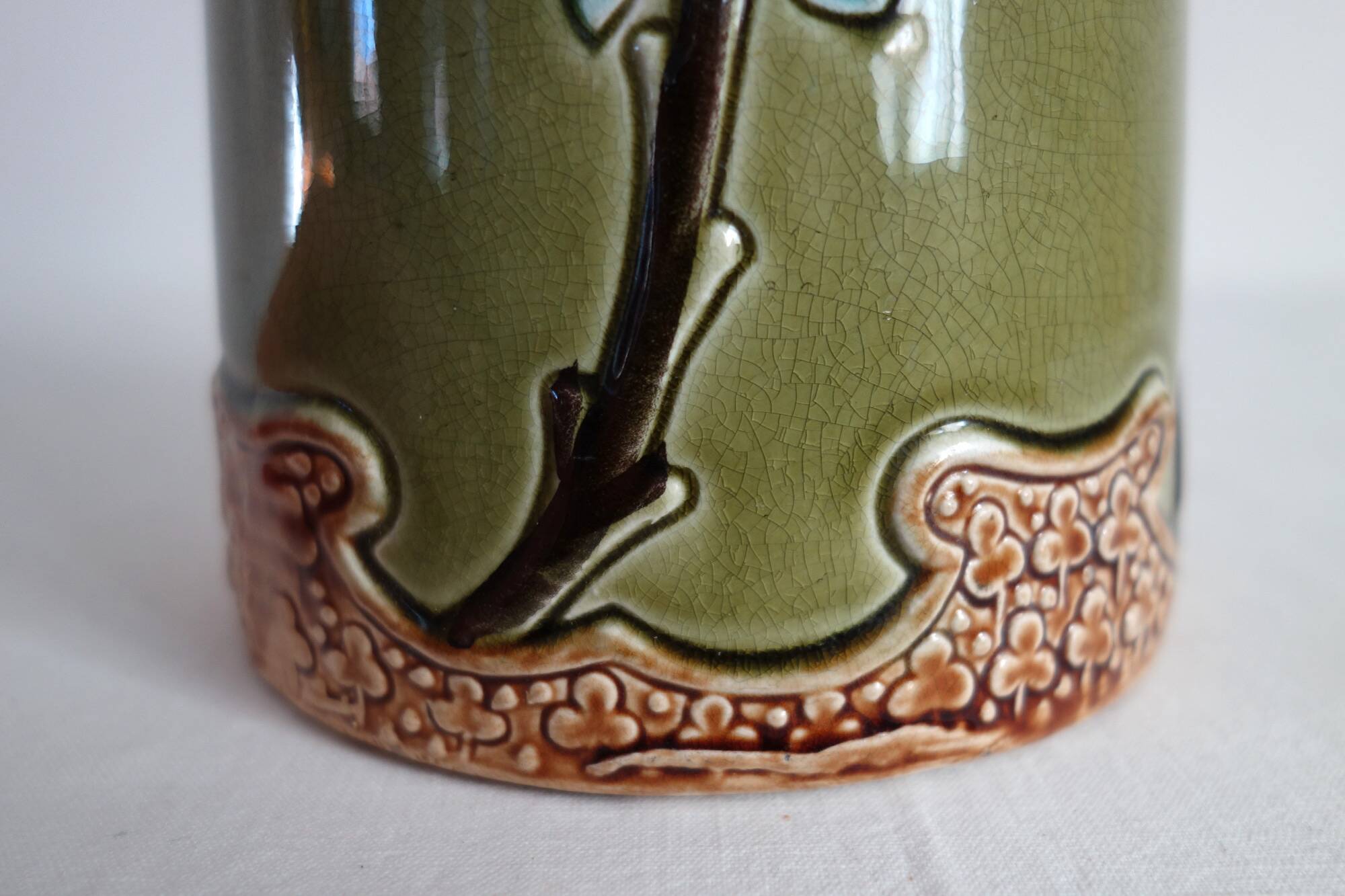 Art Nouveau slip pitcher Gustave de Bruyn 1900