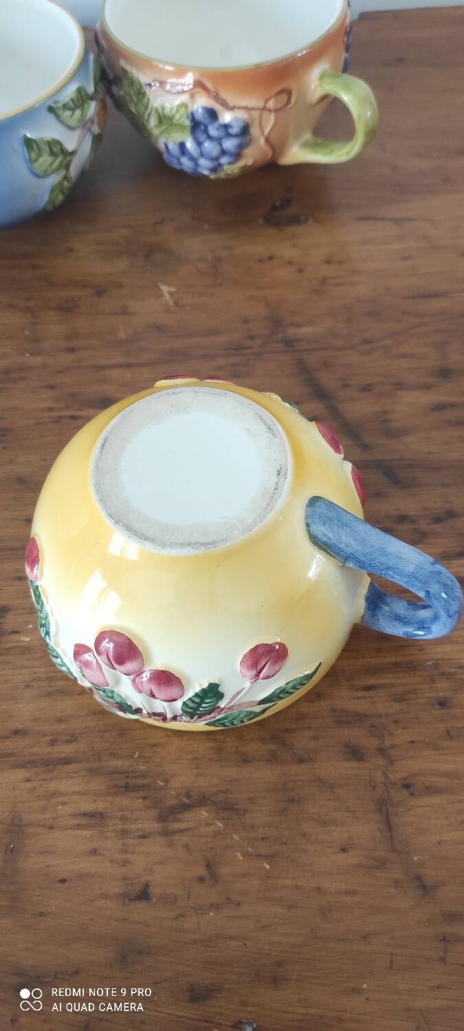 4 tasses en barbotine