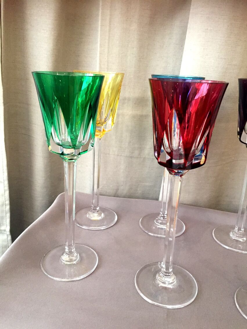 Suite de 6 verres a vin colore de la cristallerie de sevres | Selency