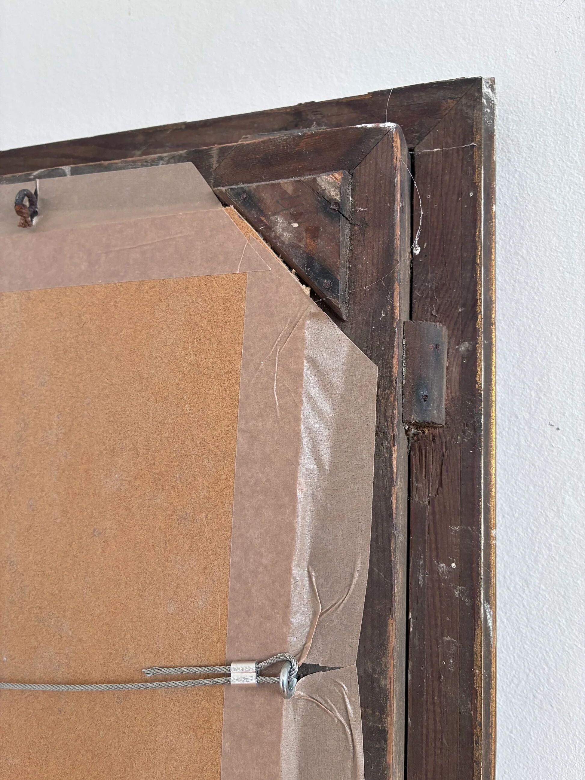 Antique giltwood wall mirror in gold