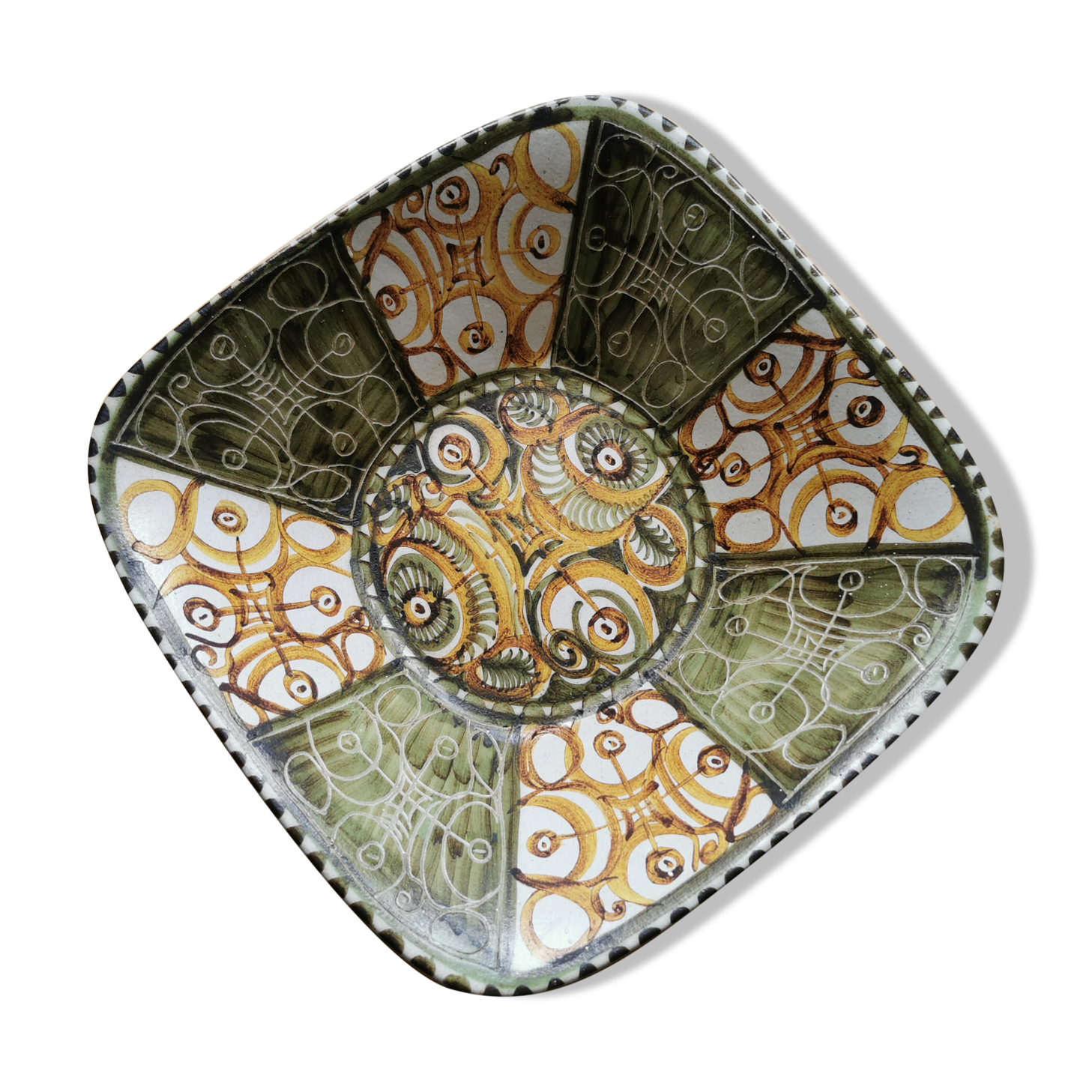 Keralluc enamelled sandstone cut by Andre Horellou