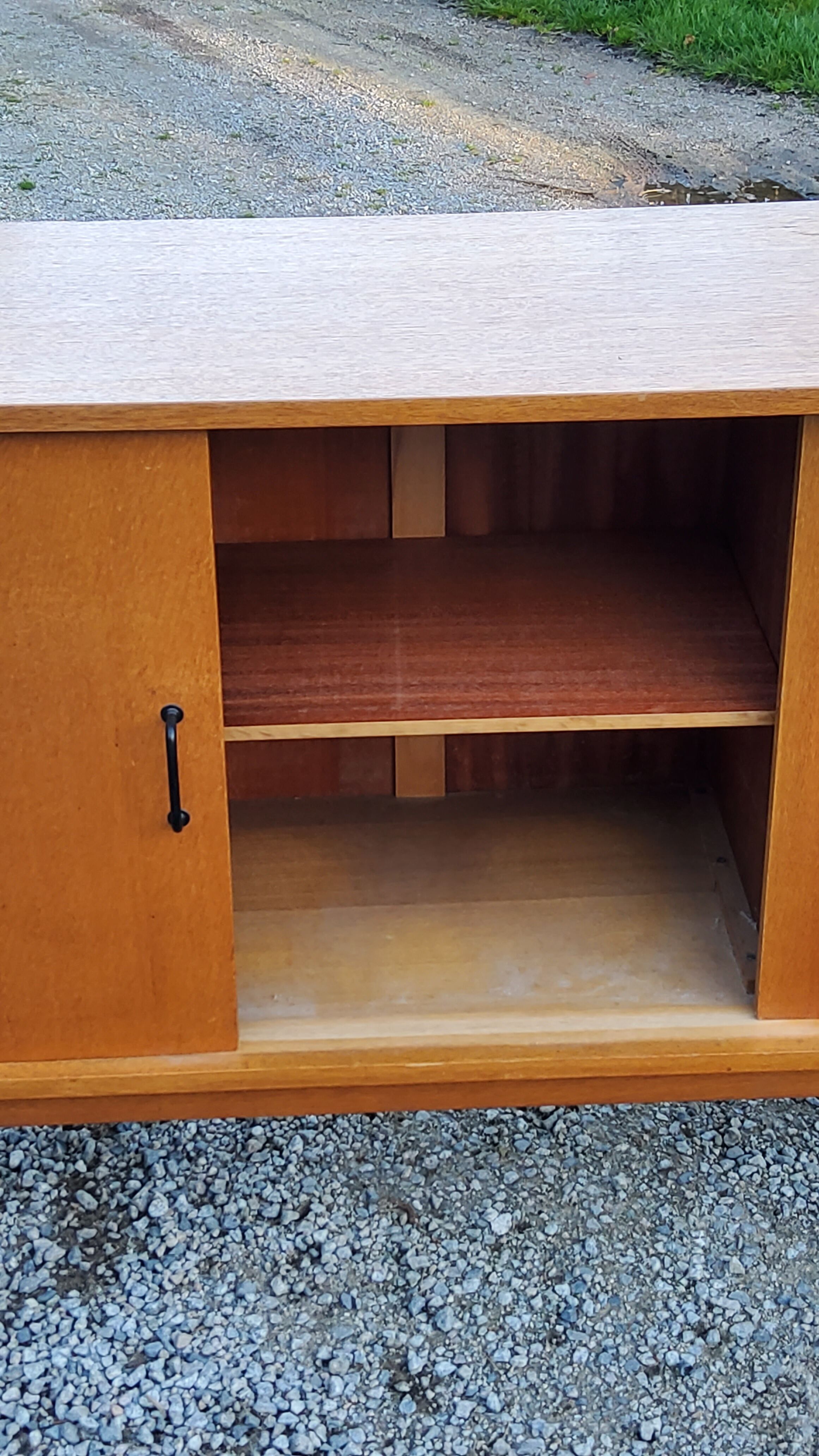 Vintage gold blond oak row 3 sliding doors
