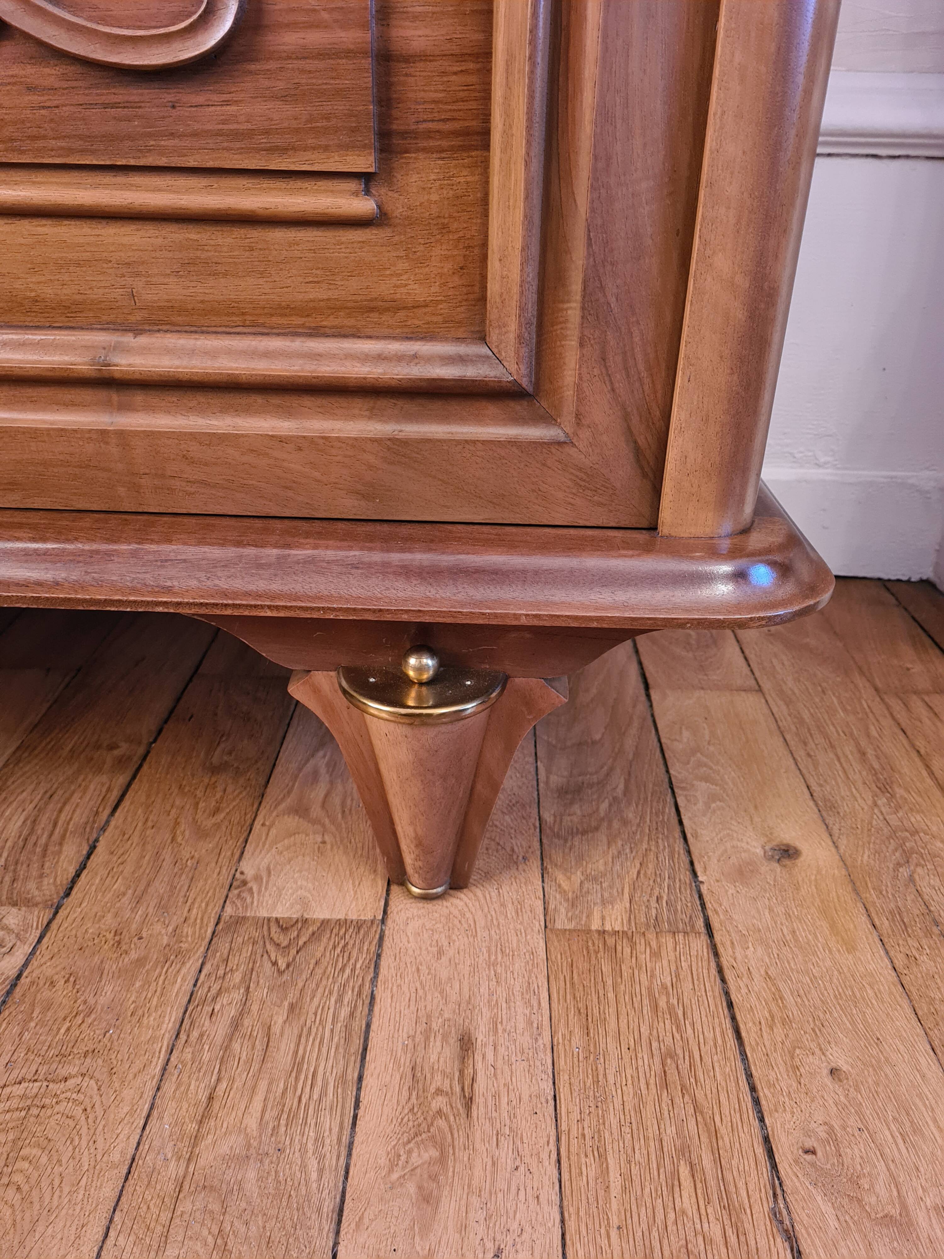Art Deco walnut glass display case 1930-1940