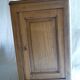 Petite armoire basse de campagne rustique chêne clair massif
