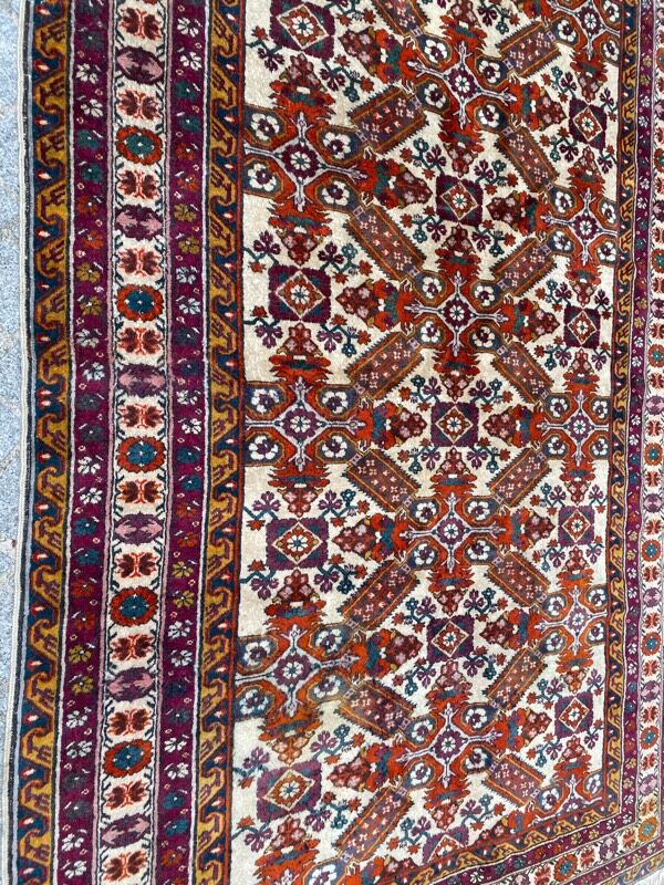 Vintage carpet chirwan caucasus 165x244 cm