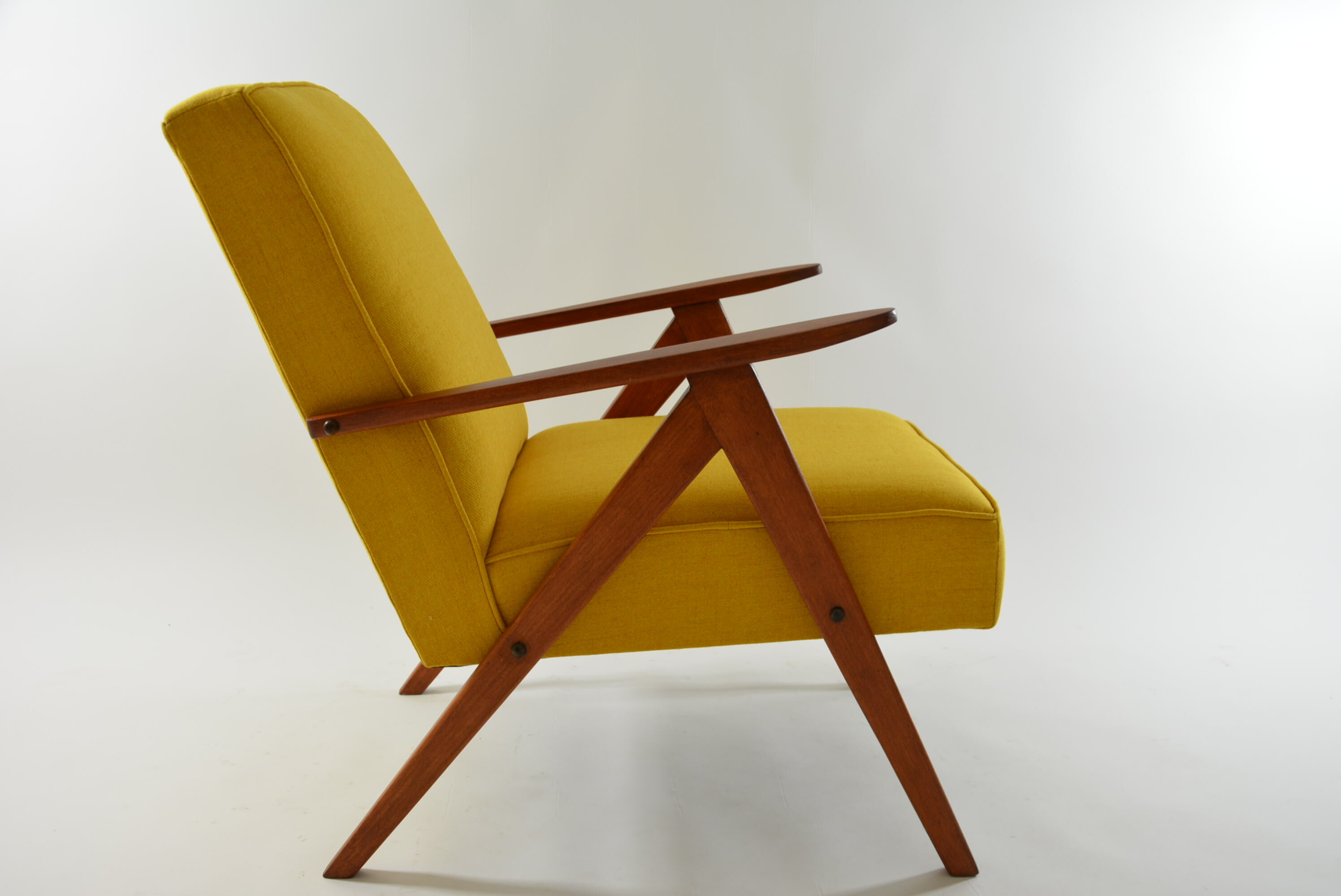 Yellow KOMPAS armchair top back