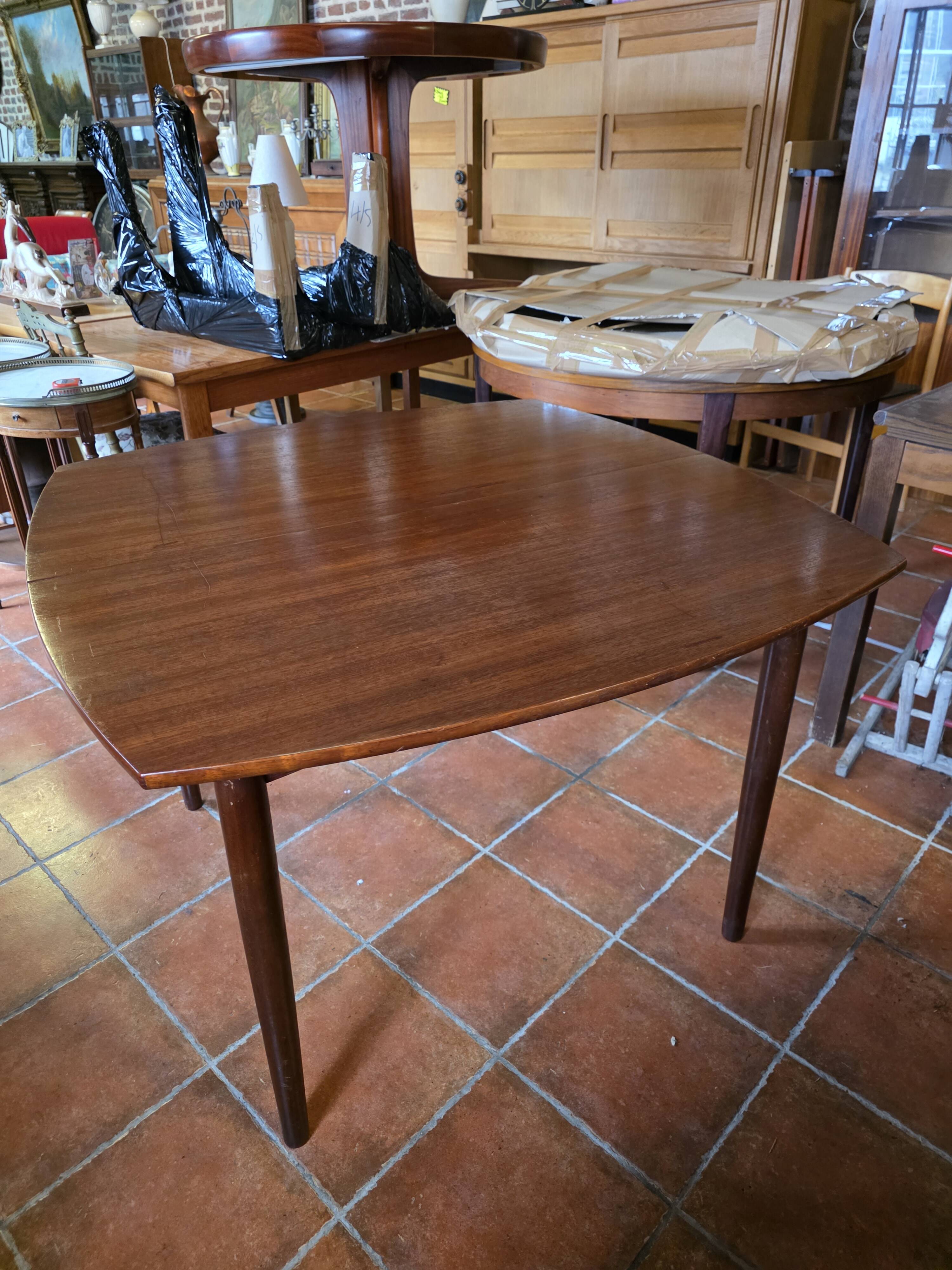 Scandinavian extendable teak table from the 1960s (butterfly extension)
