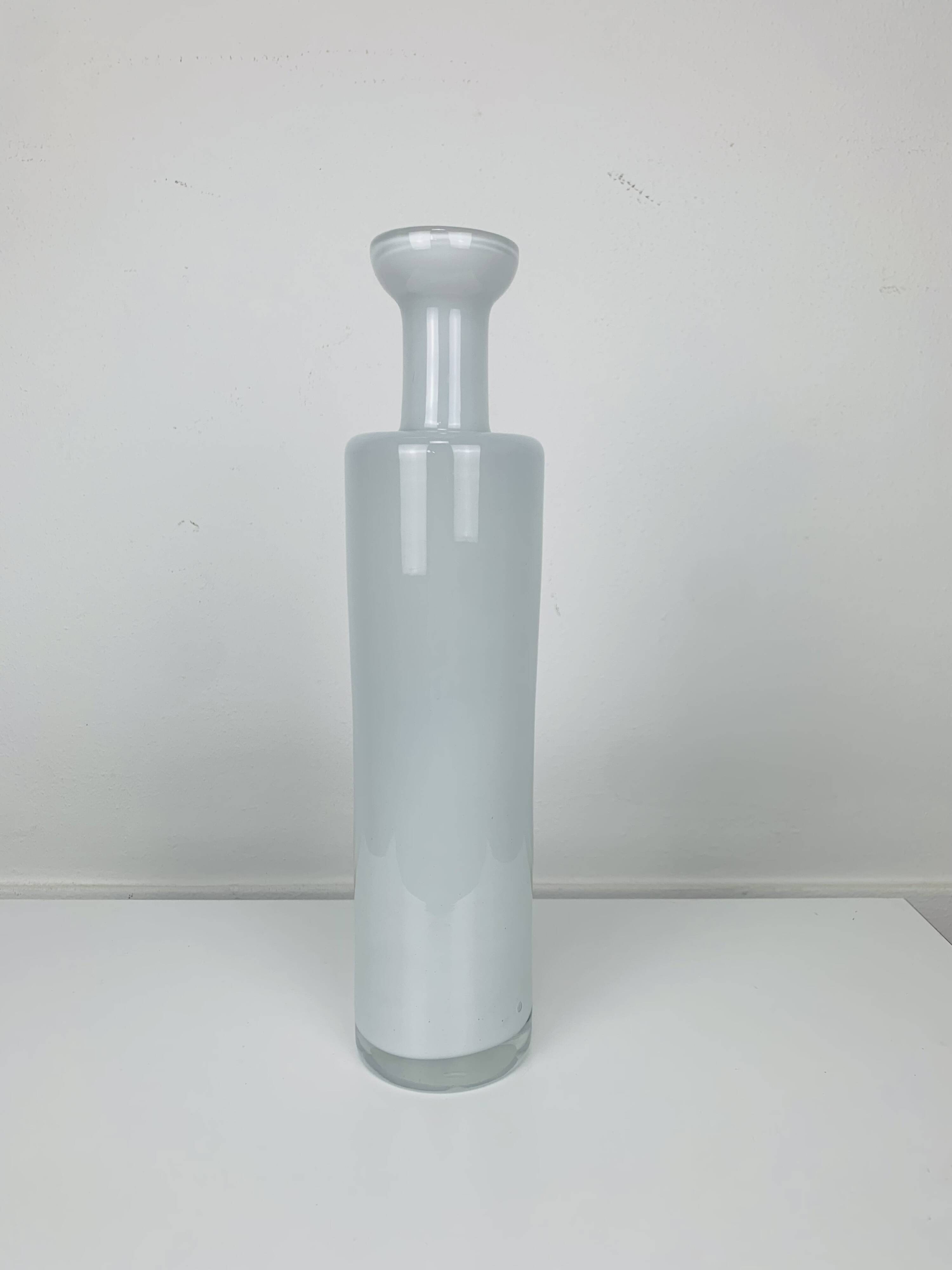 Scandinavian roller vase in white glass, Holmegaard style, vintage
