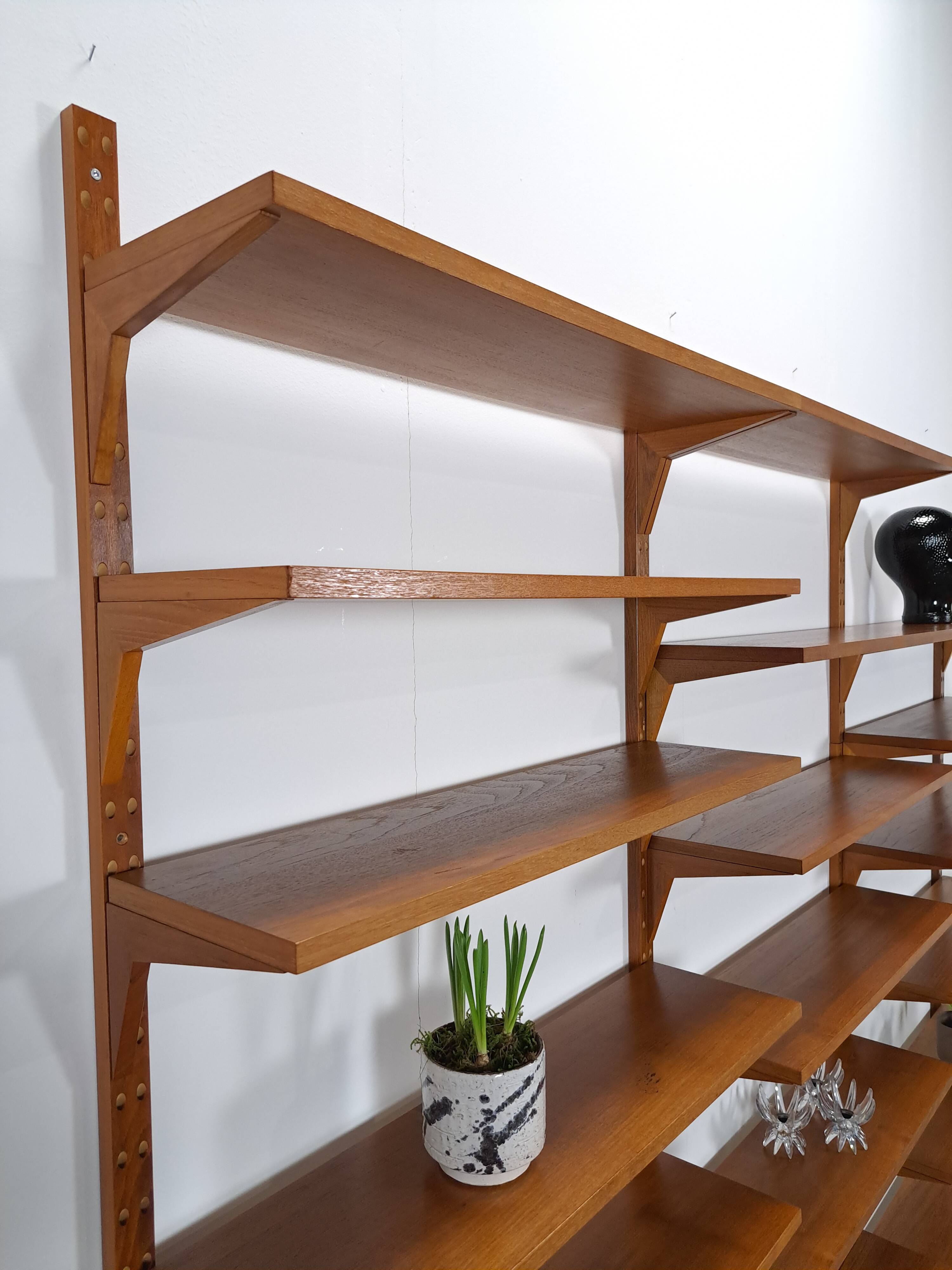 Deens Poul Cadovius Royal System modulair teak wandsysteem Cado