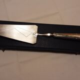 Silver metal pie shovel