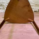 Pedestal table