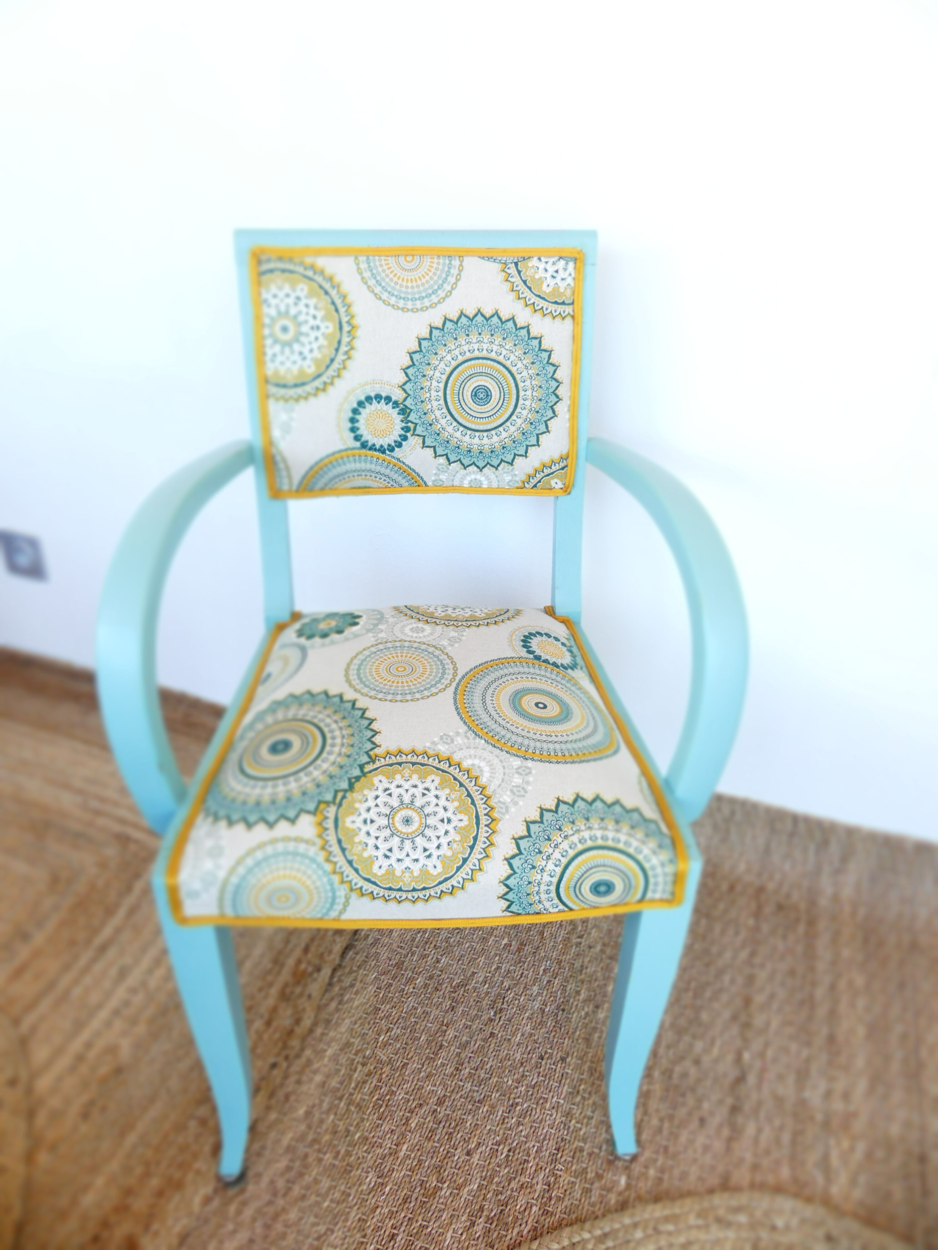 Bridge chair