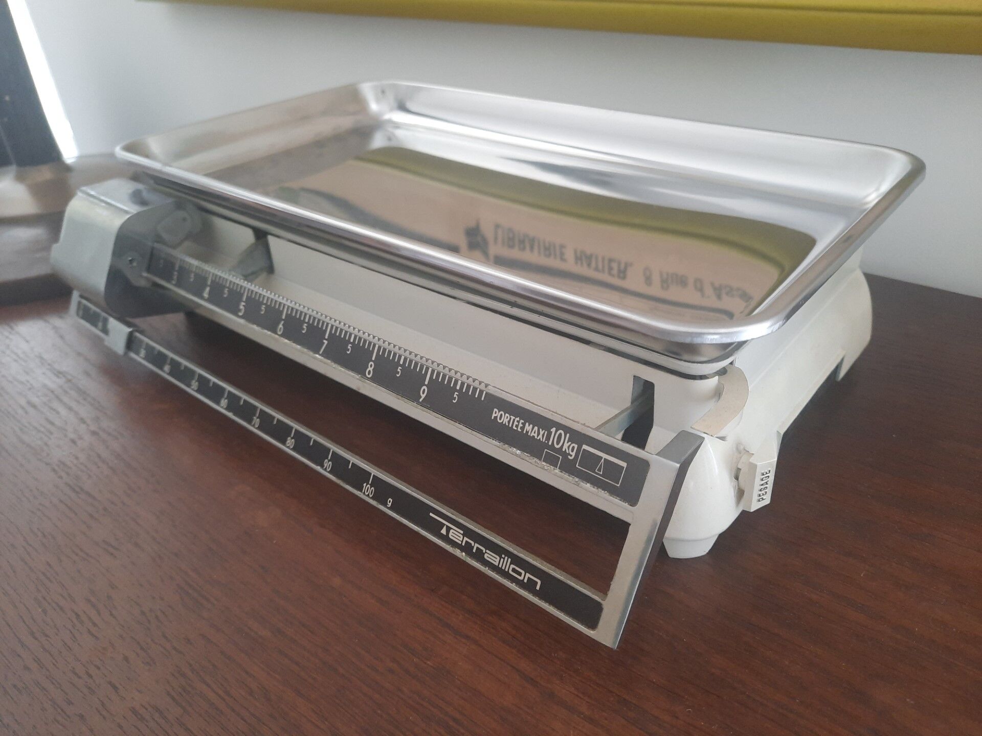 Terraillon vintage scale