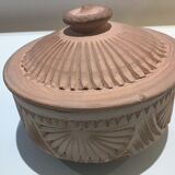 Chiseled terracotta box