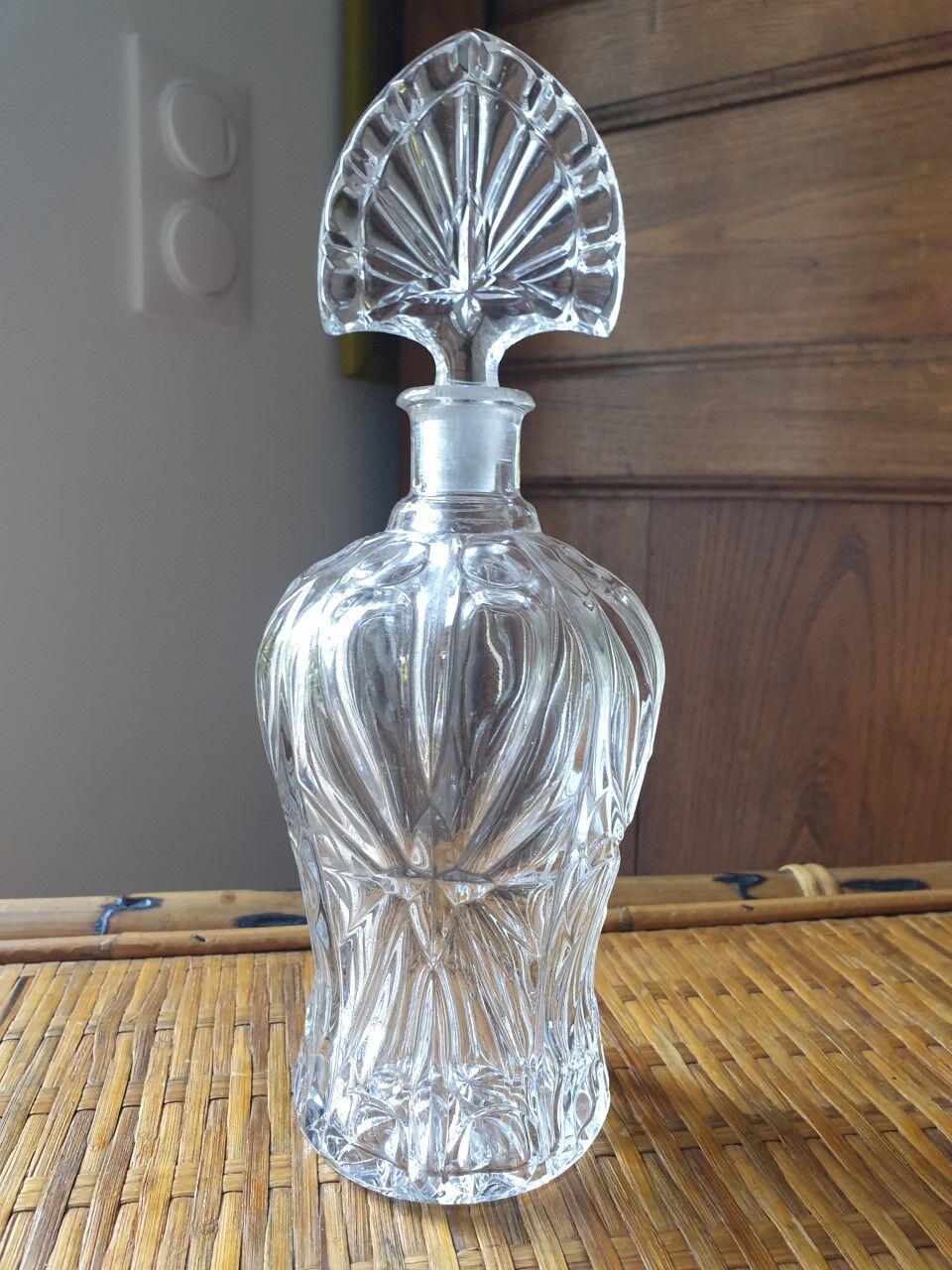 Crystal decanter