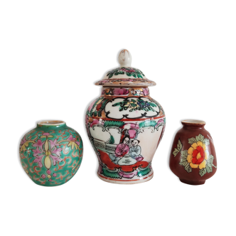 Ensemble de trois vases chinois