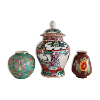 Set of three Chinese vases
