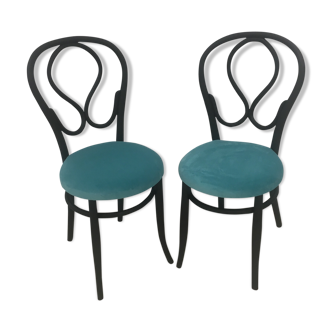 Set of two chairs