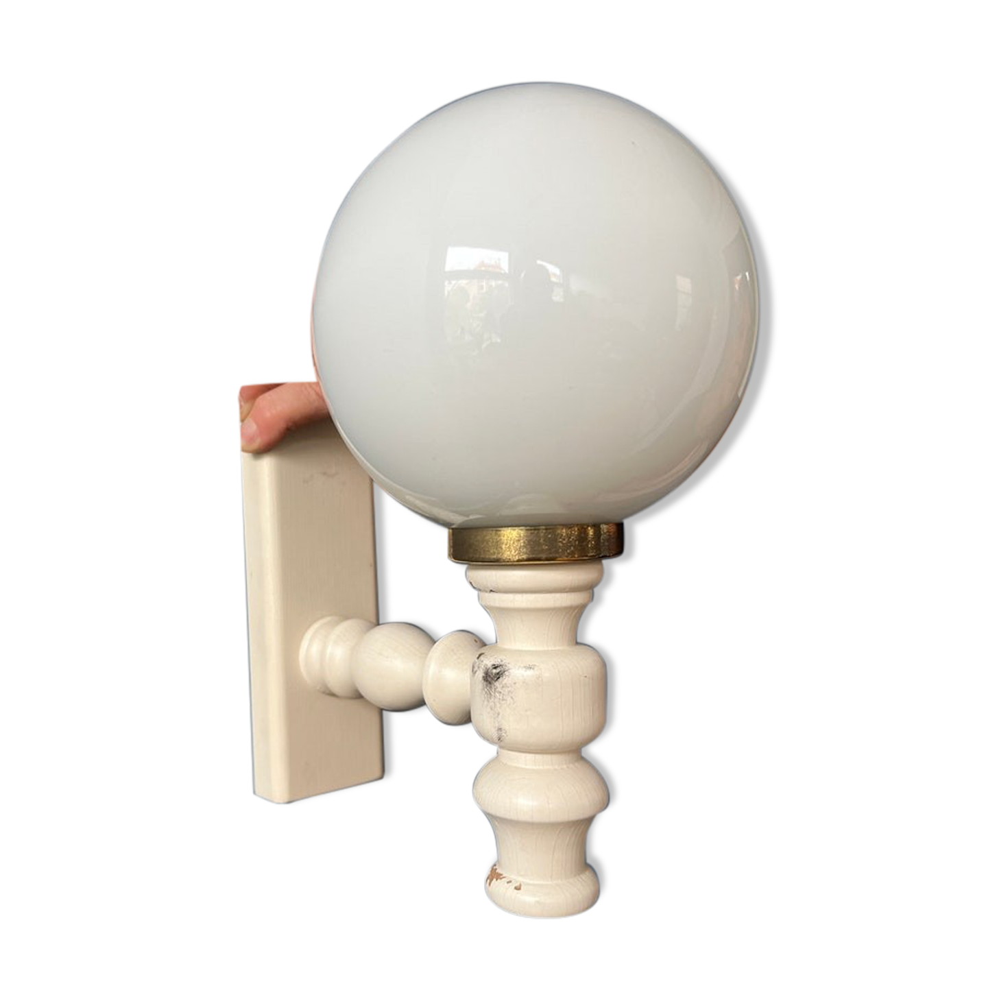 Vintage wall lamp in opaline glass