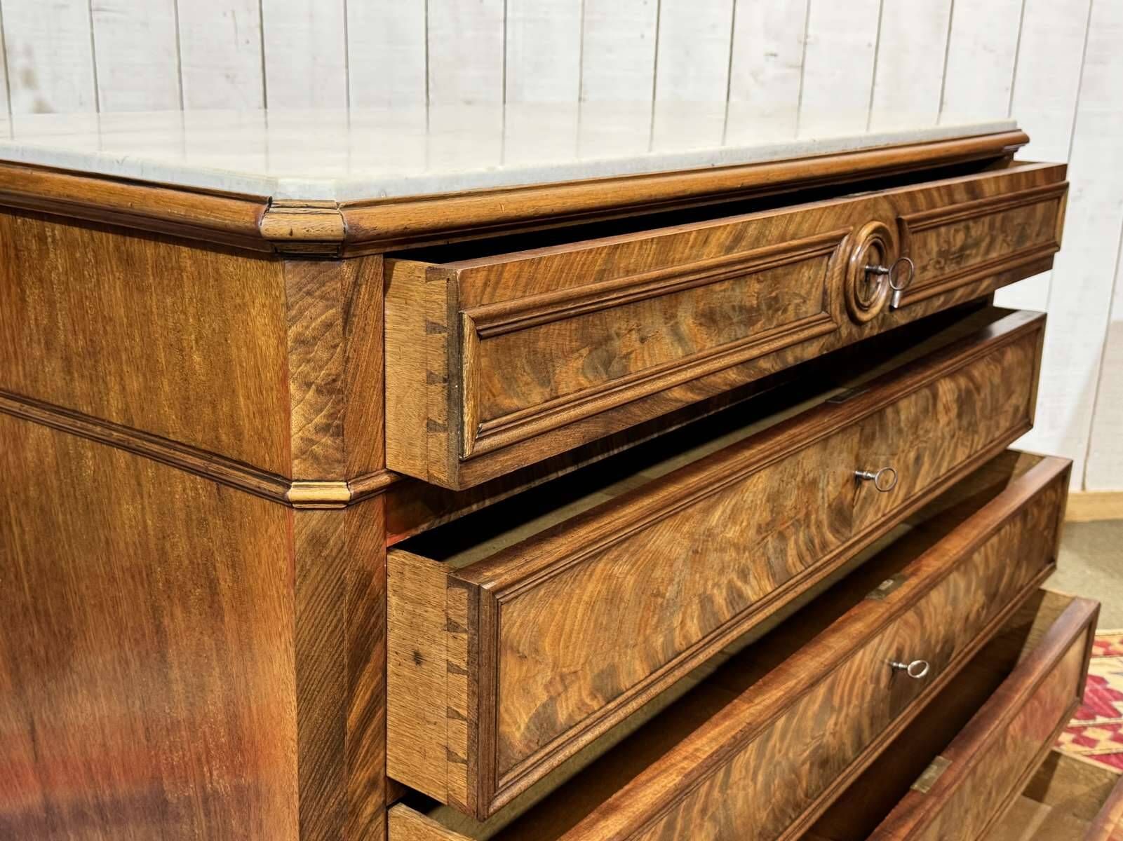 Napoleon III commode in mahogany, oak and with a fine white marble top, late 19th century.
