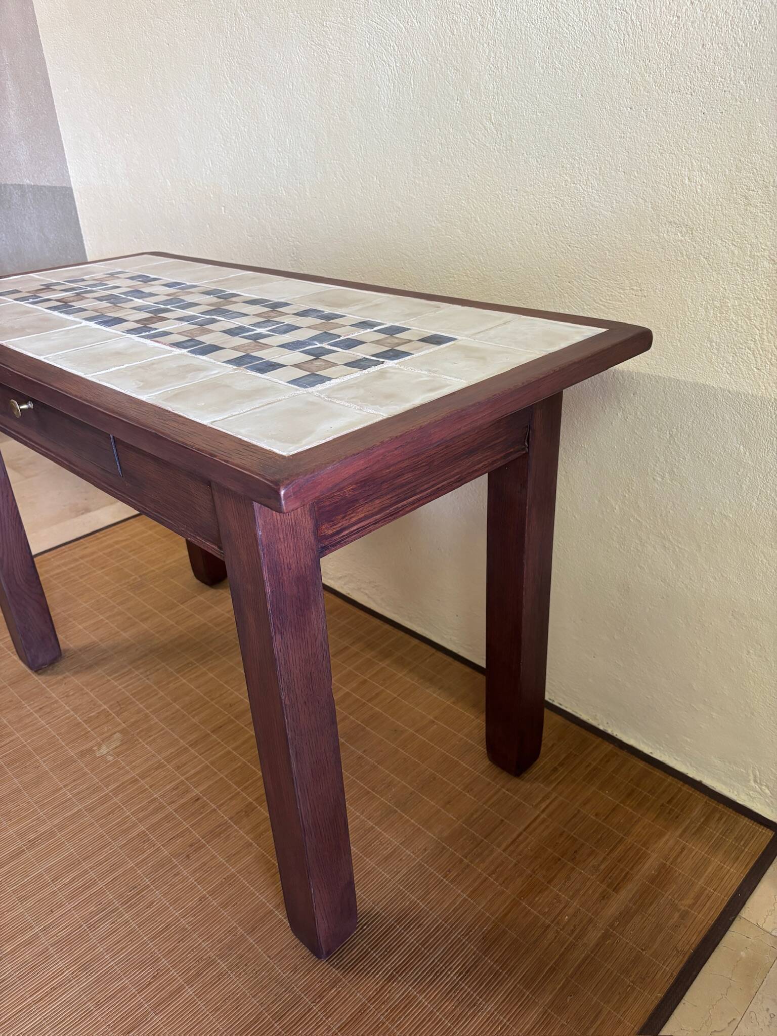 Side table wood & ceramics