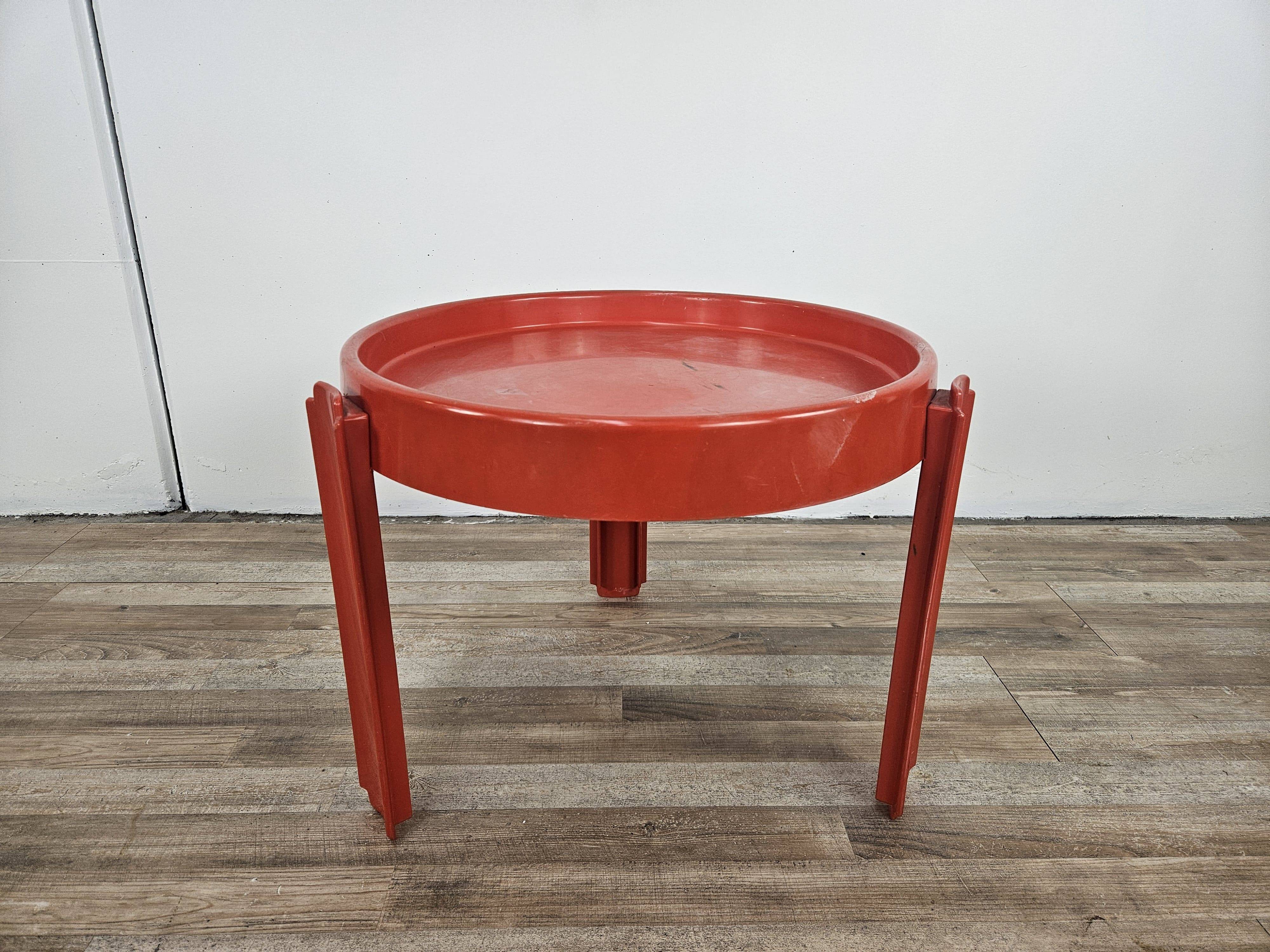 Vintage Space Age Plastic Coffee Table by Dal Vera 1970s