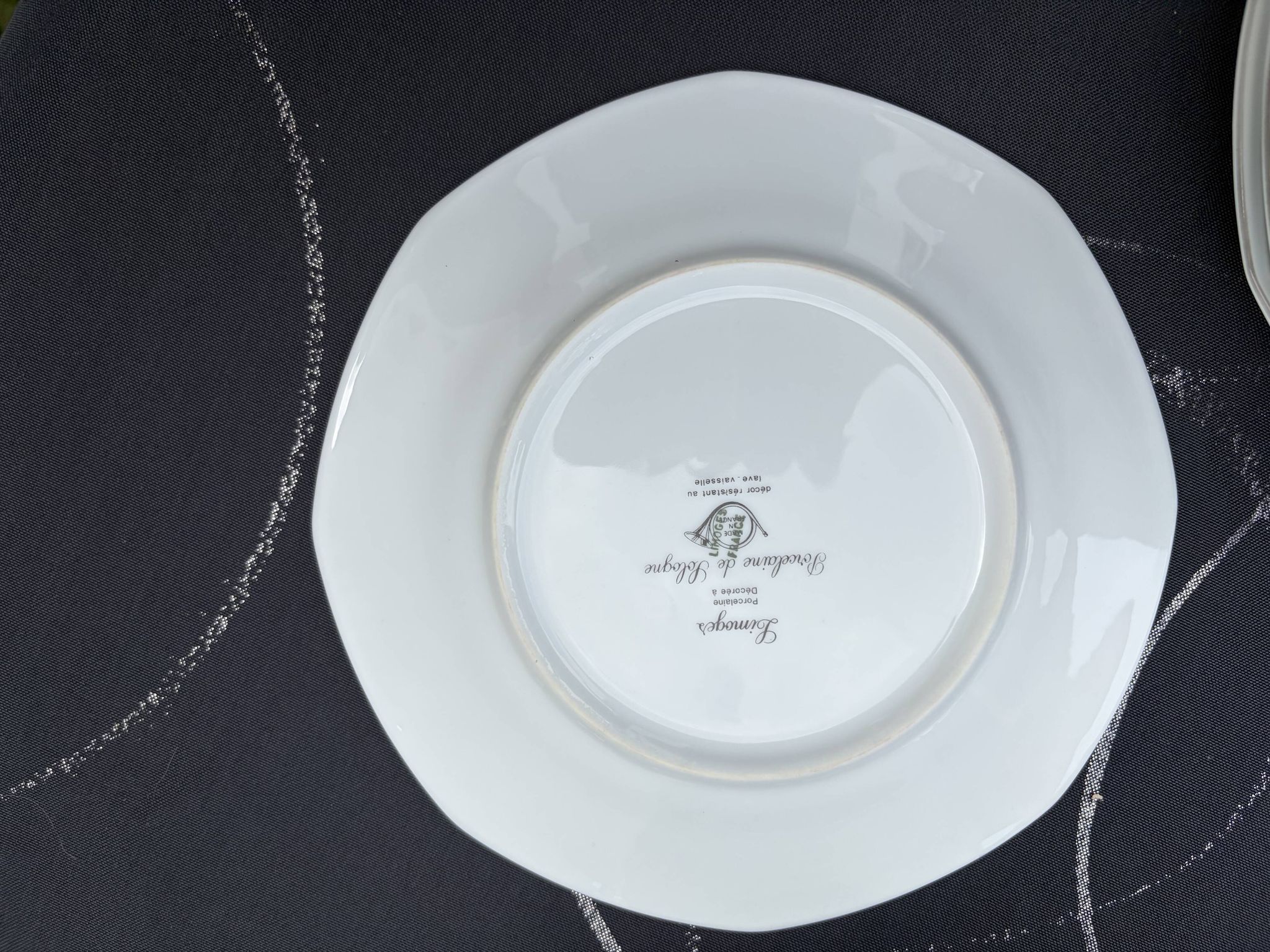 Lot de 12 Assiettes à dessert en porcelaine de sologne