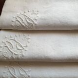 6 linen towels embroidered iris Monogram PD