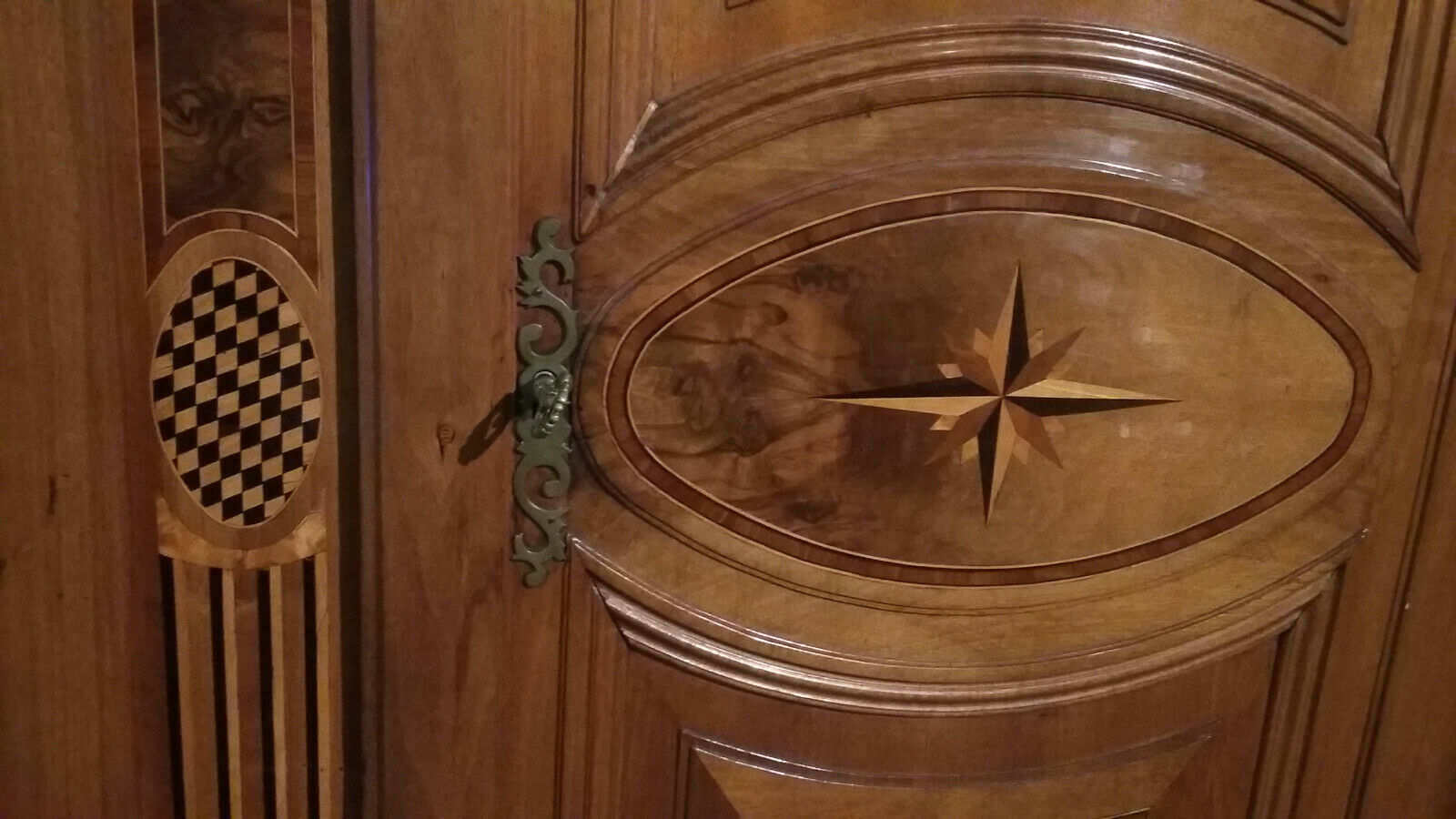 Louis XVI walnut cabinet i