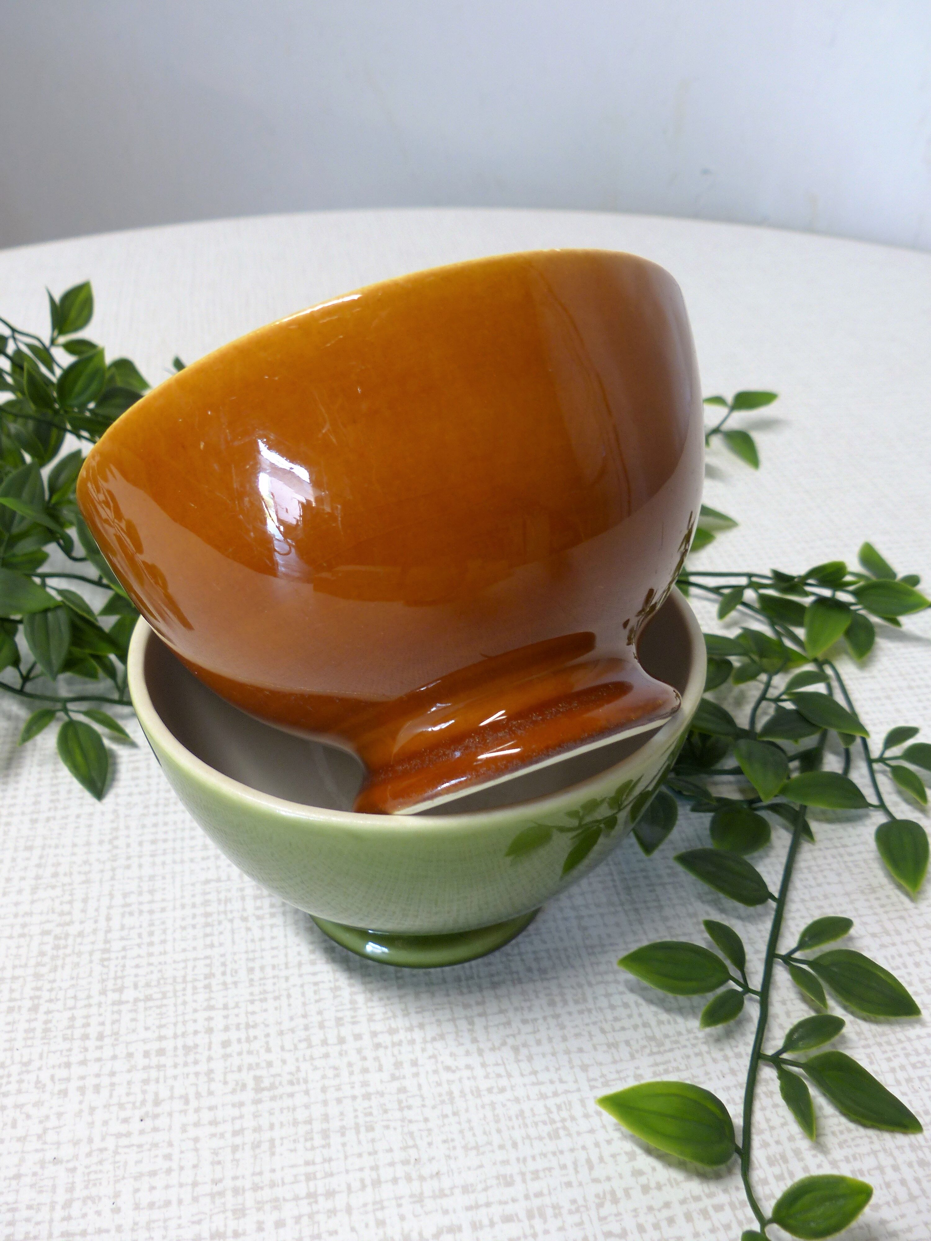 Duo of earthenware bowls