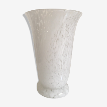 White speckled glass vase Verrerie de Clichy