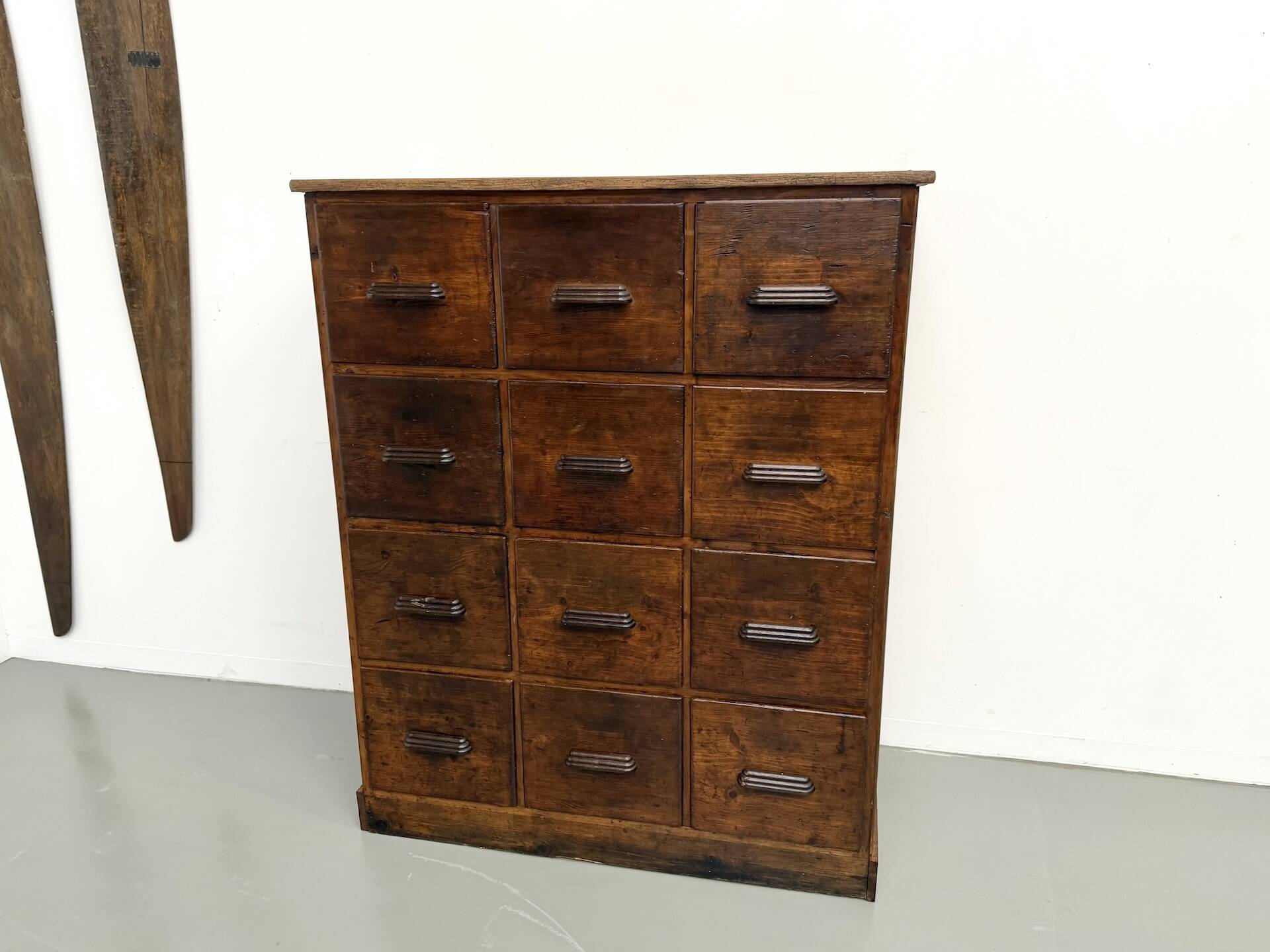 Meuble de métier ancien à 12 tiroirs, circa 1900