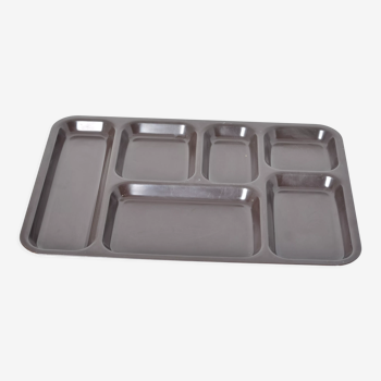 Compartmentalized meal tray 1970