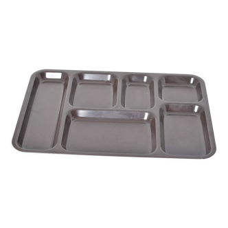 Compartmentalized meal tray 1970