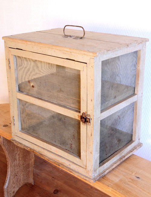 Garde manger grillagé shabby chic