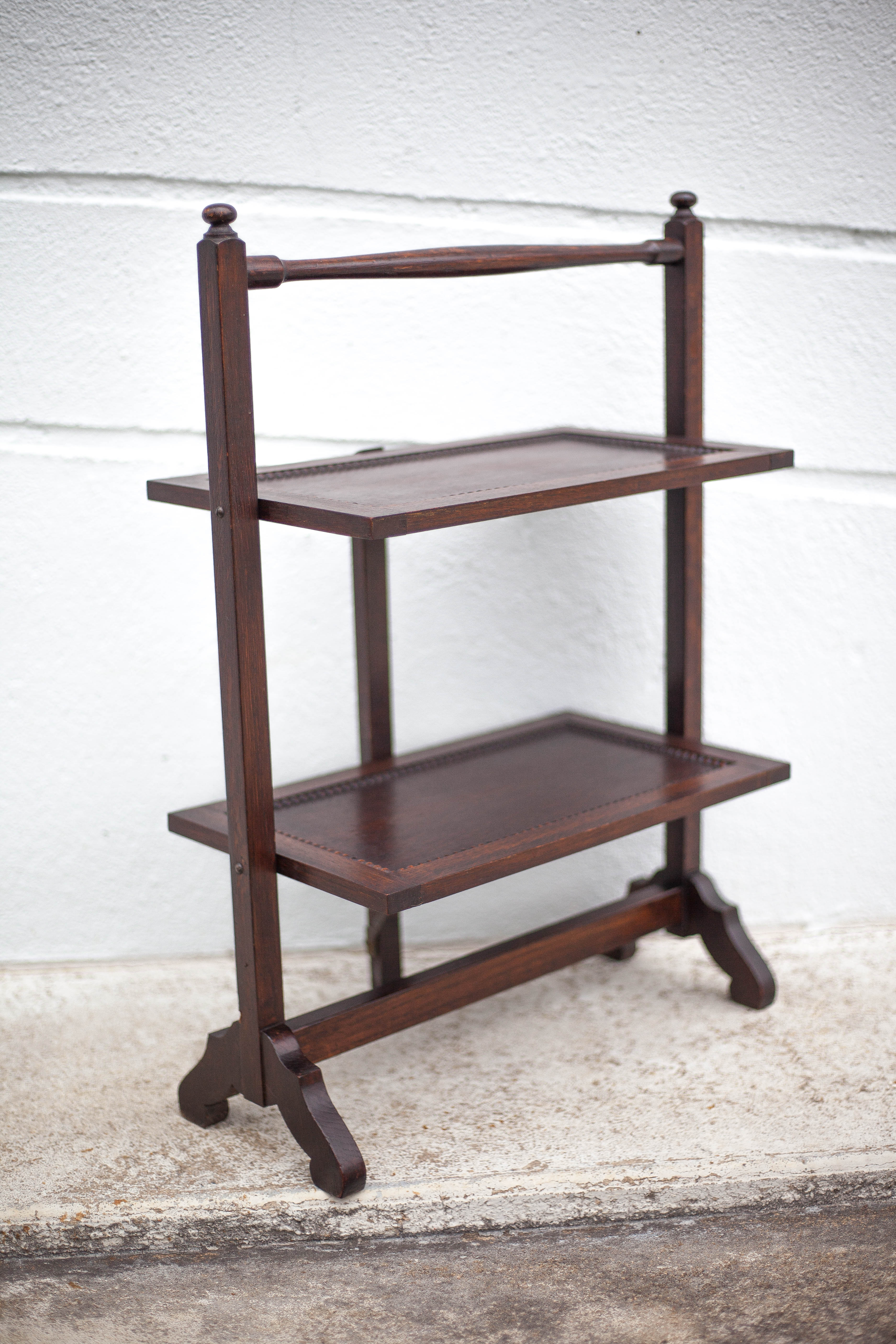Wooden folding table, cake presentation support, side table, cake stand