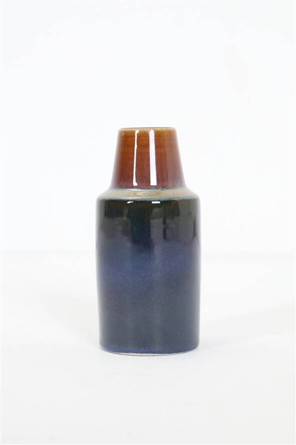 Mid-century Søholm "3302" vase / attributed to Svend Aage Jensen / ceramics / Danish modern design / 1960s / 1970s