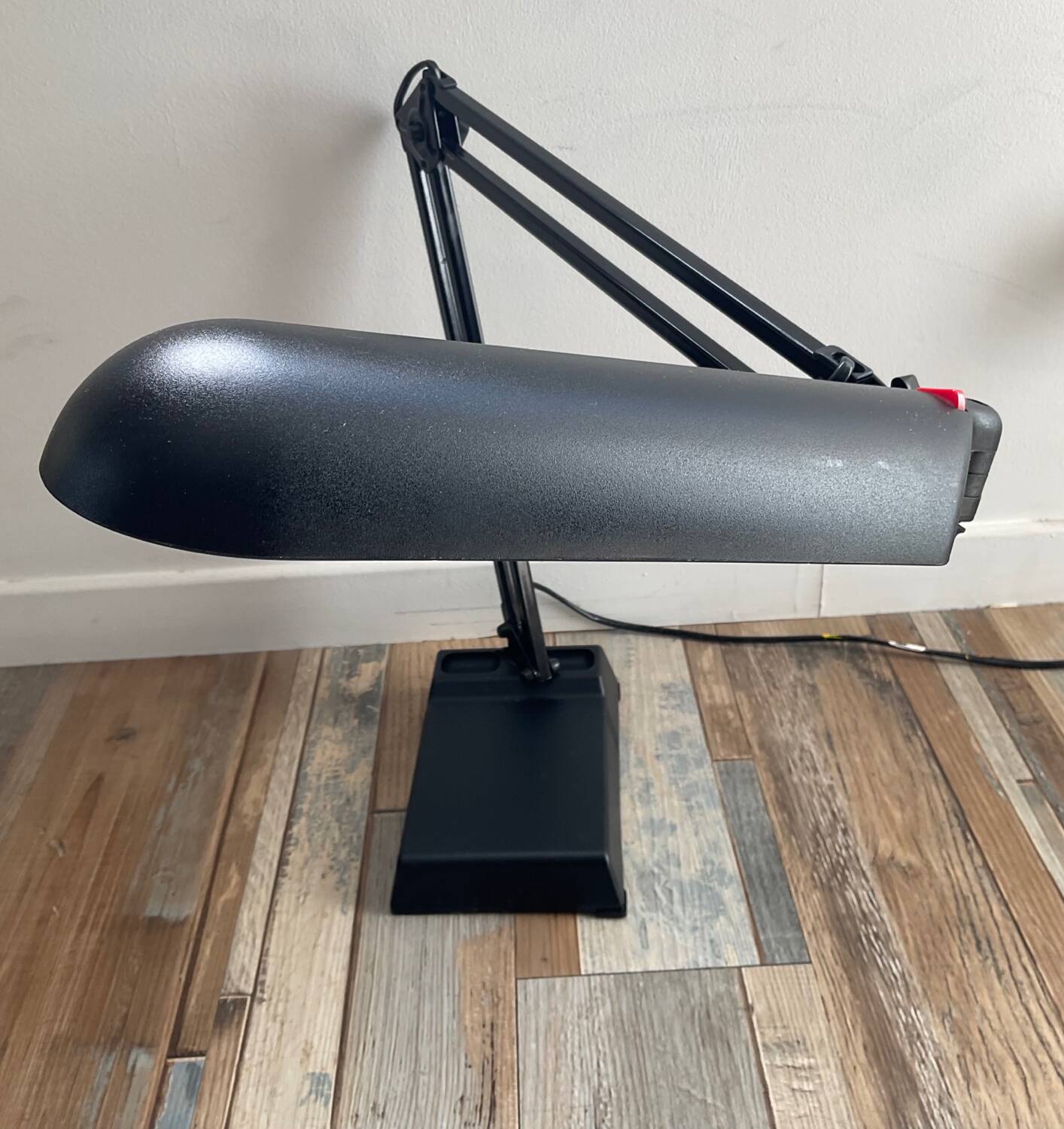 Lampe d’atelier articulée des années 80