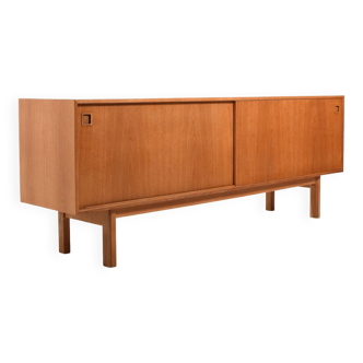 Sideboard Model No.21 in Oak by Omann Jun. Møbelfabrik