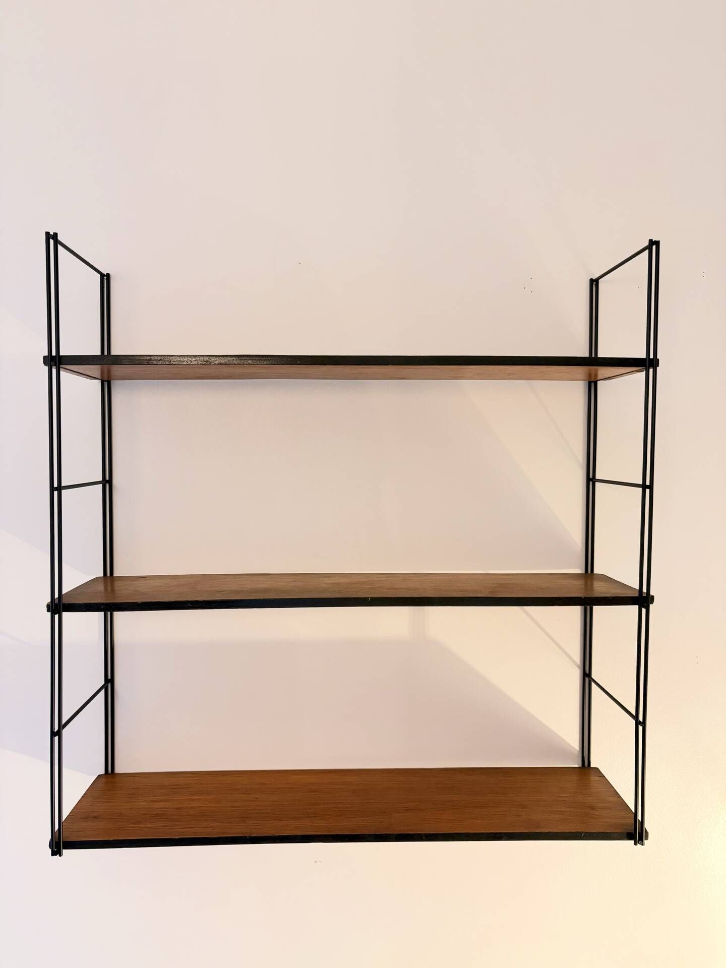 Étagère murale String Bois