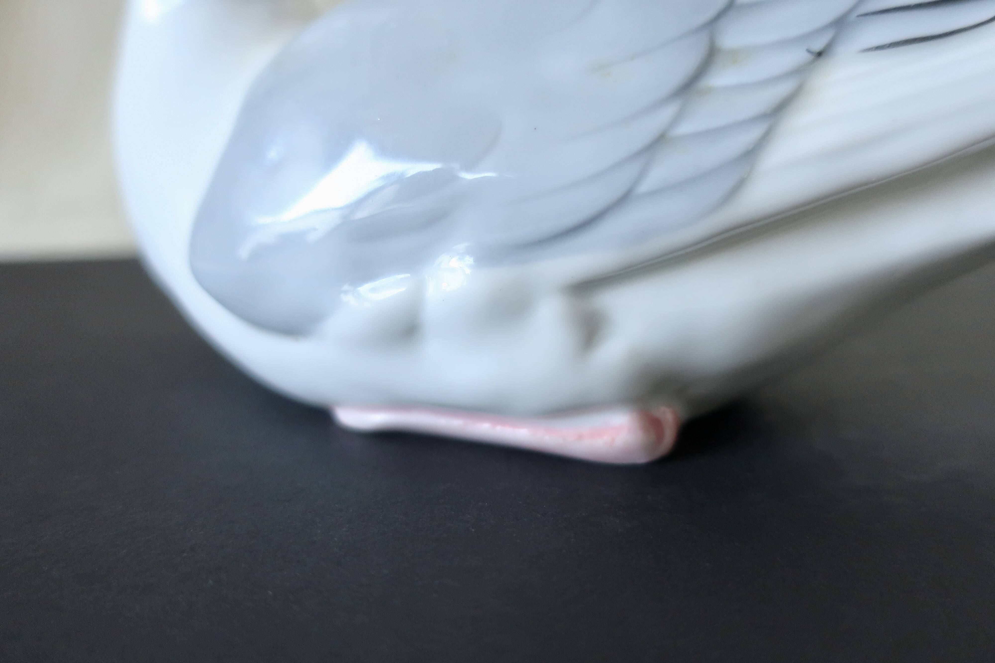 German Porcelain Seagull, 1930s Pocket Tray, Very Good Condition.