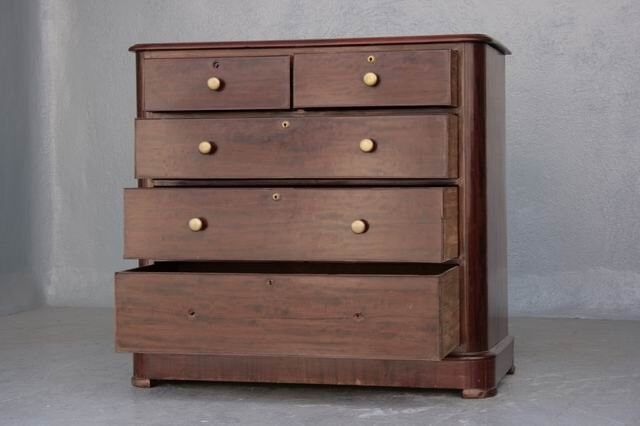 Navy time Dresser 1900 mahogany