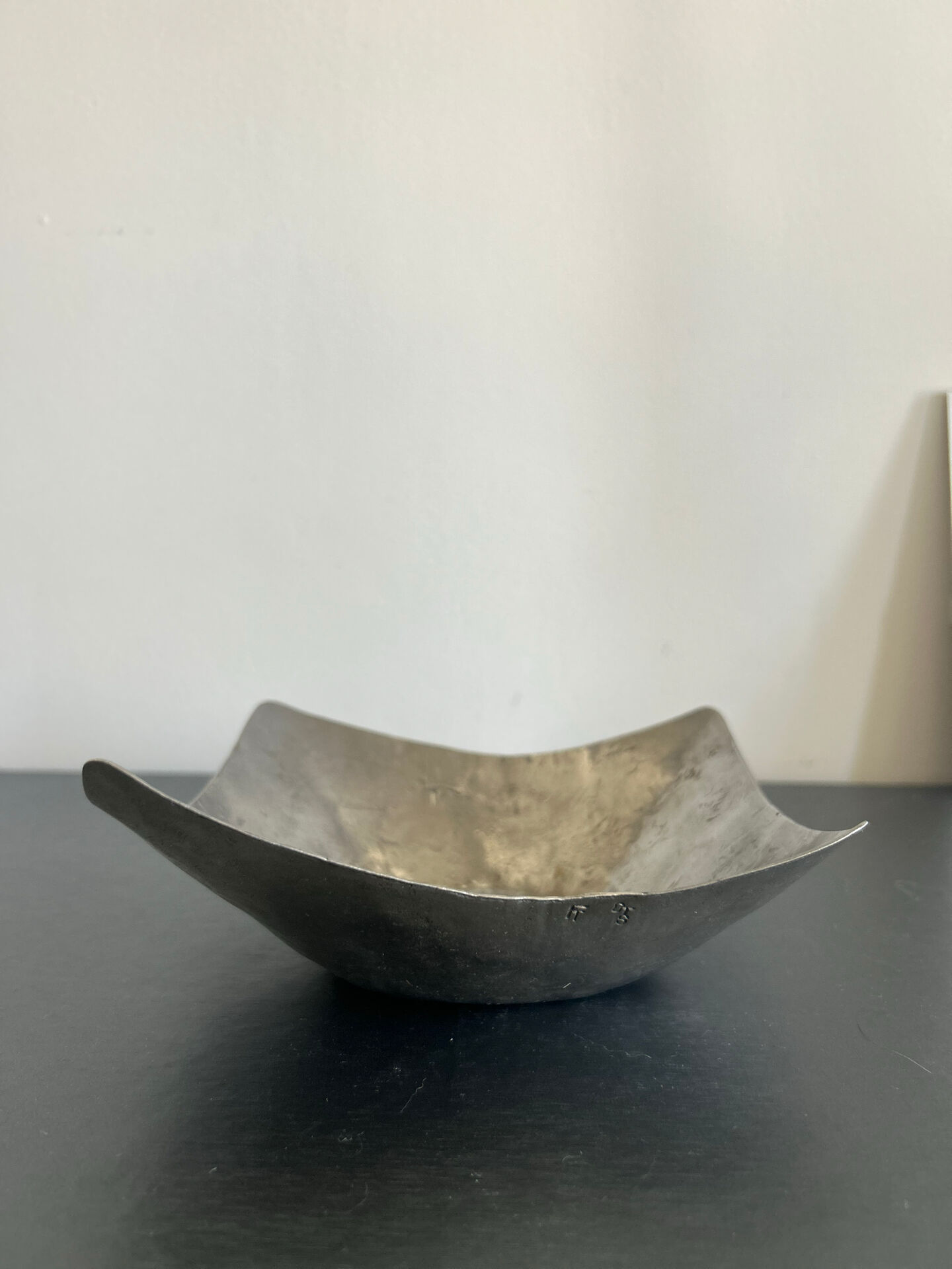 Metal catch-all Sido and François Thevenin