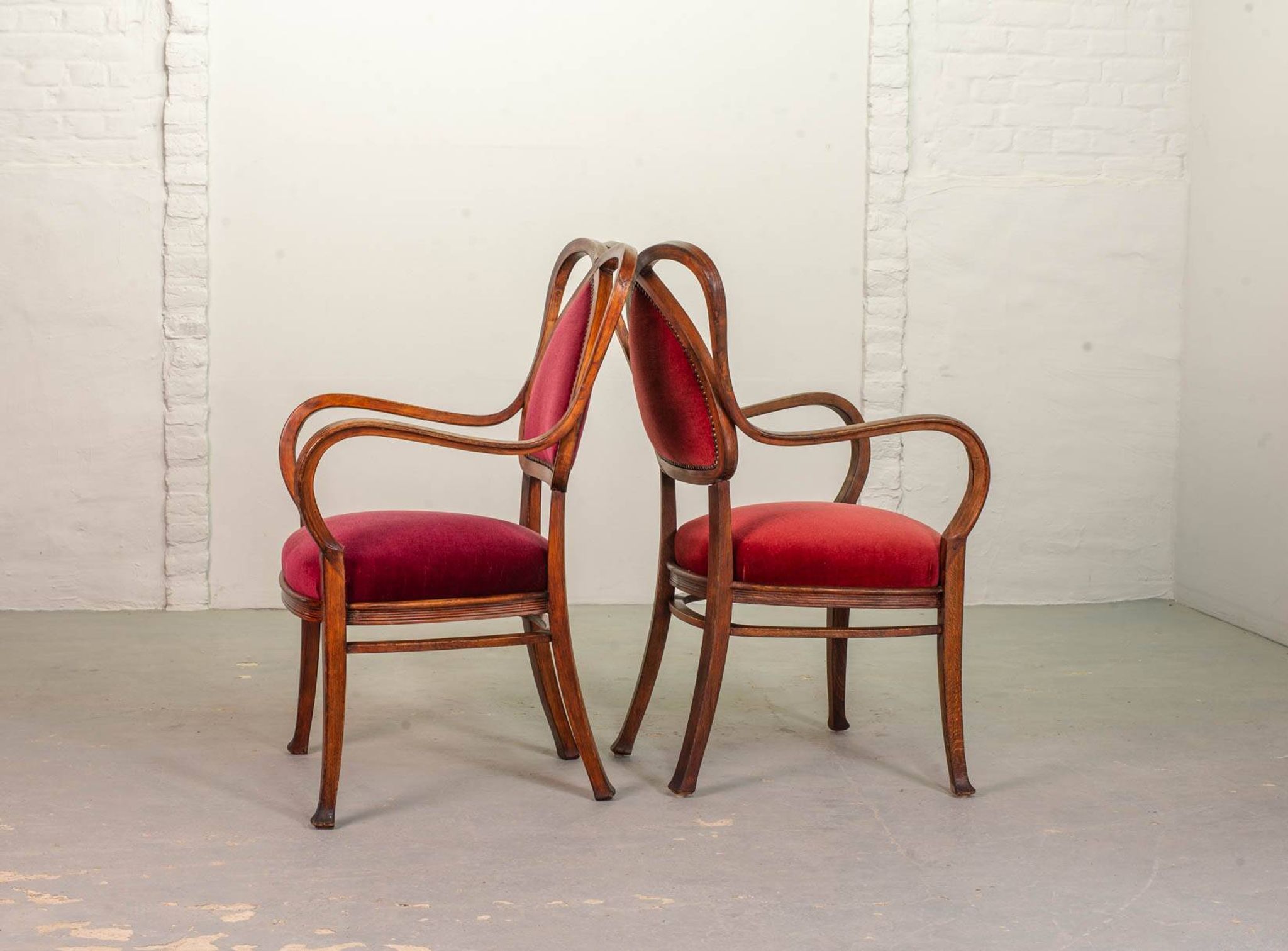Red Velvet Heartshaped Wooden Vintage Design Side Chairs. Set of 2. 1950s