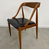 Chair Model 16 design Johannes Andersen, published by Udulm, distributed by Samcom