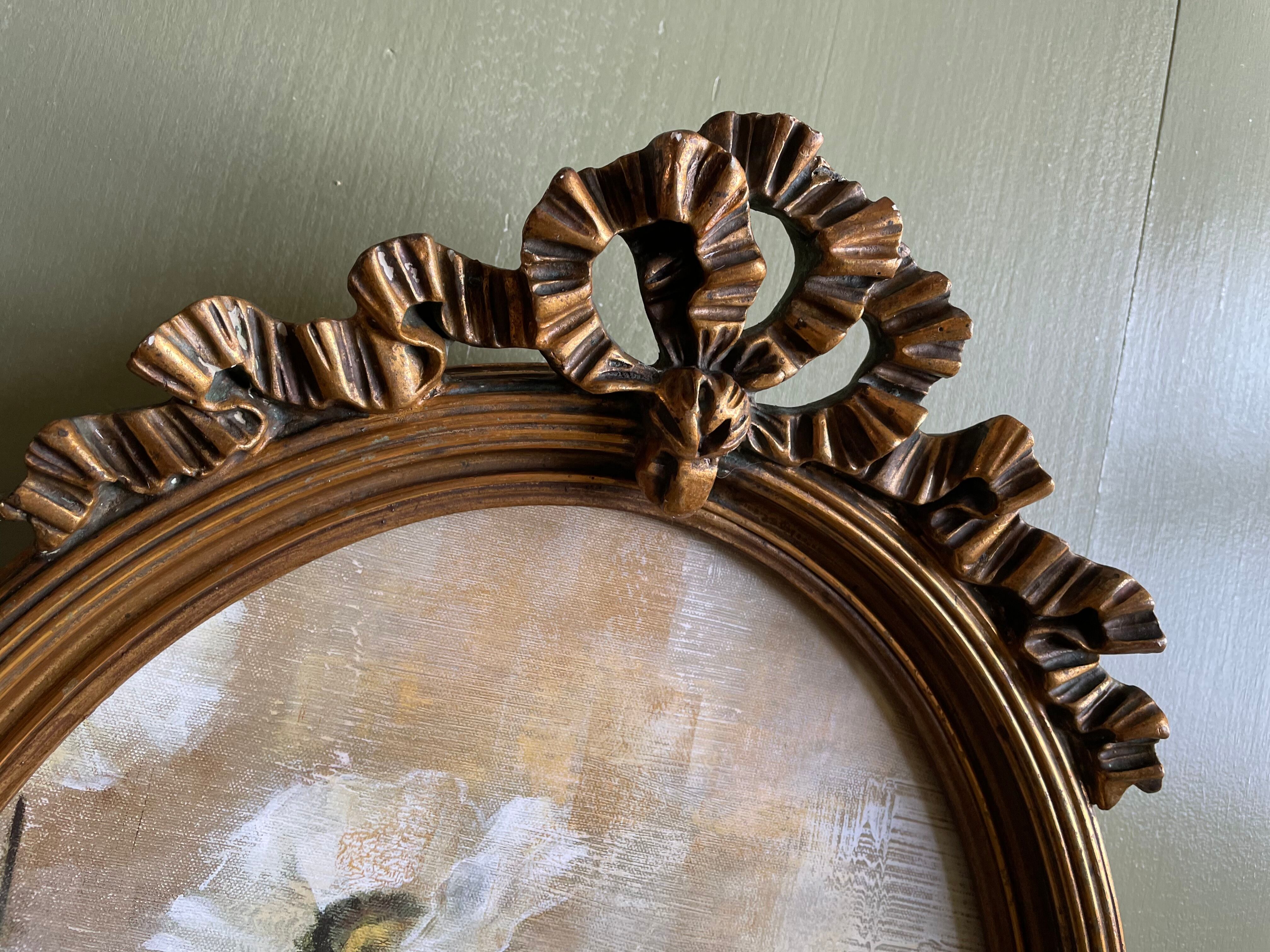 Louis XVI knot oval frame